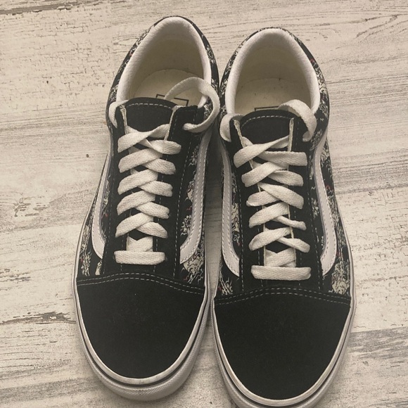 Genuine Vans Old Skool Black and White Flash Skull  Women’s 7. 5 Men’s 6.0 - Picture 2 of 14